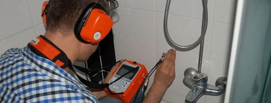 كشف تسربات المياه والعوازل